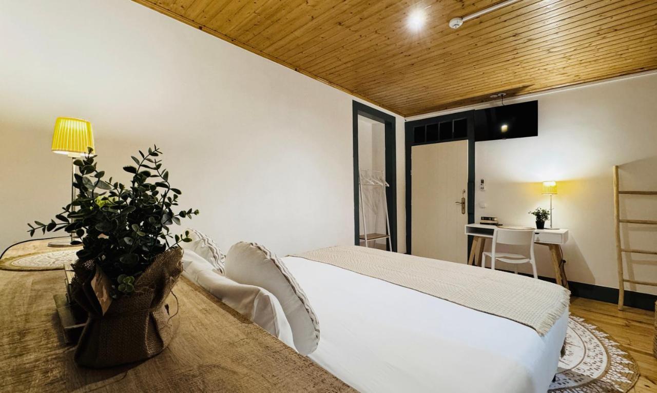 Se Velha Suites Коимбра Экстерьер фото